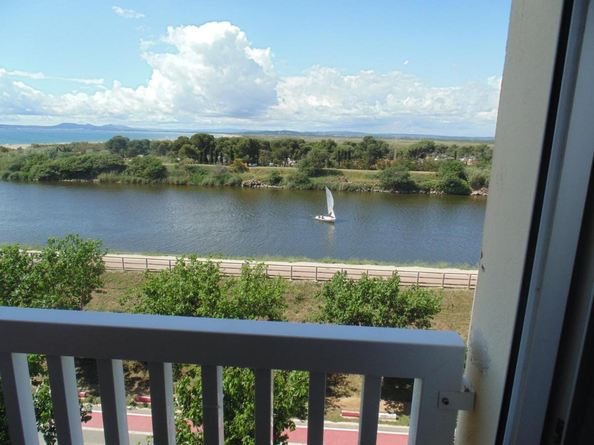 Apartmán Brisa De Mar Empuriabrava Exteriér fotografie
