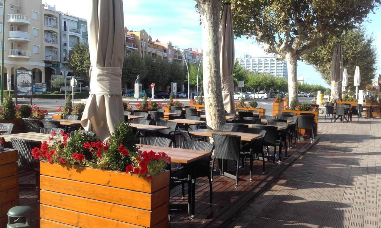 Apartmán Brisa De Mar Empuriabrava Exteriér fotografie