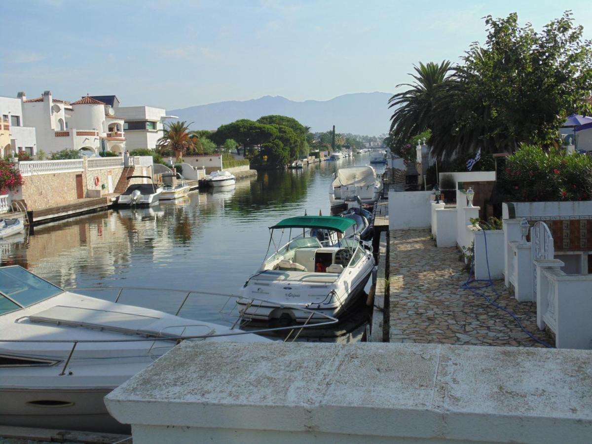 Apartmán Brisa De Mar Empuriabrava Exteriér fotografie